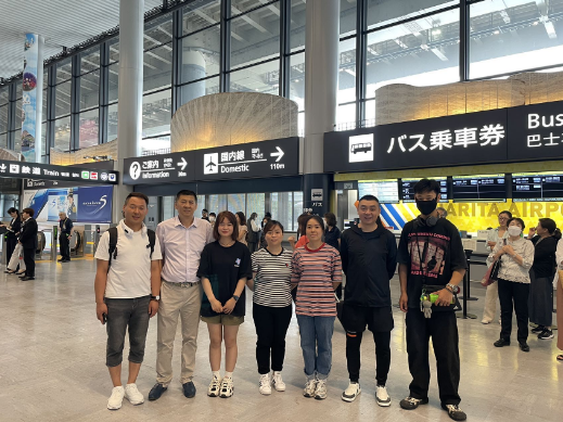 会社巡回，入社迎接